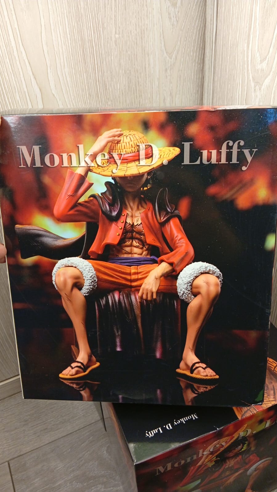 Luffy sitting figure switch