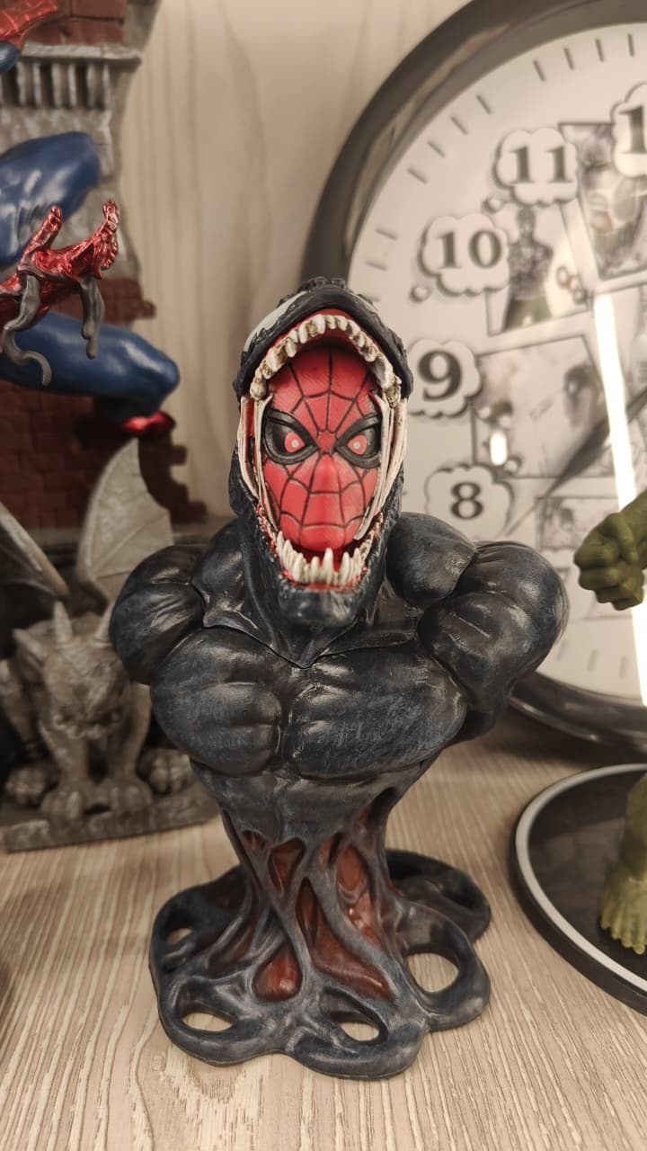 spider venom pvc figure