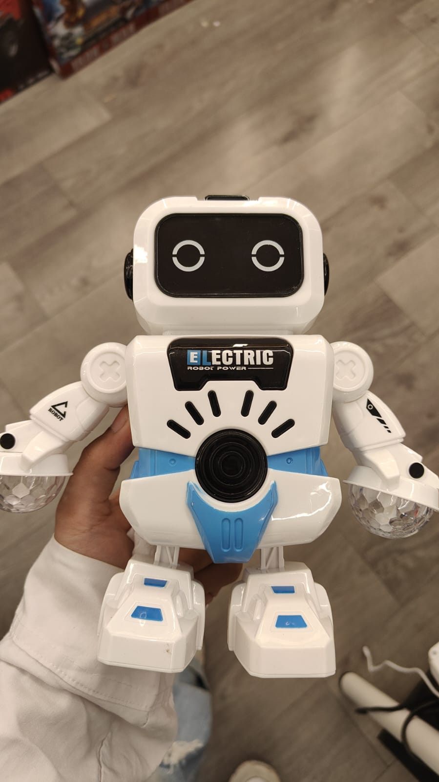 rebot walking