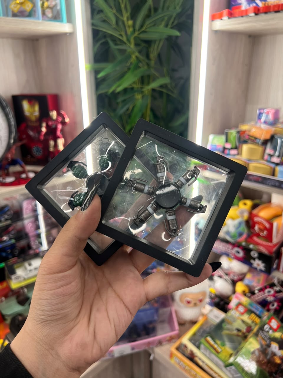 Metal Fidget Spinner with Plastic Case