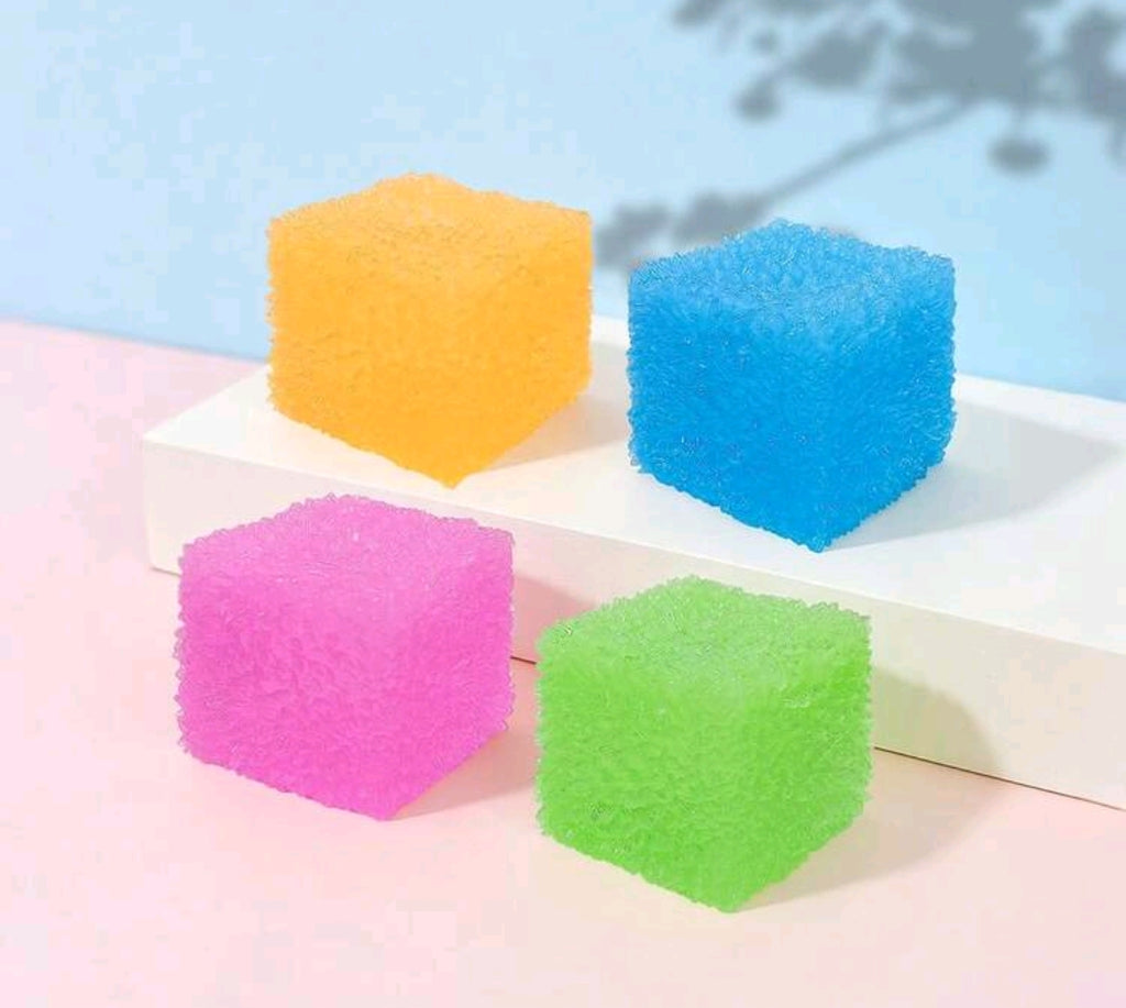 Squeez Ball Cube Orange - Image 3