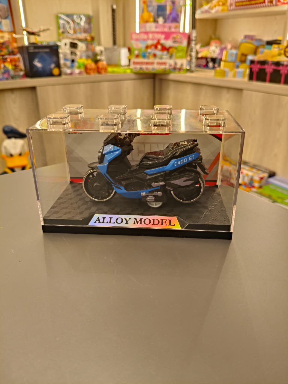 Blue C400 GT Maxi-Scooter Alloy Model