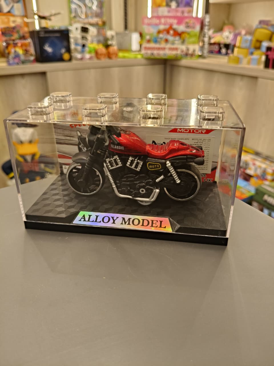 Red Vintage V-Twin Cruiser Diecast Motorcycle