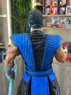 Sub-Zero Mortal Kombat Ninja Statue - Image 2