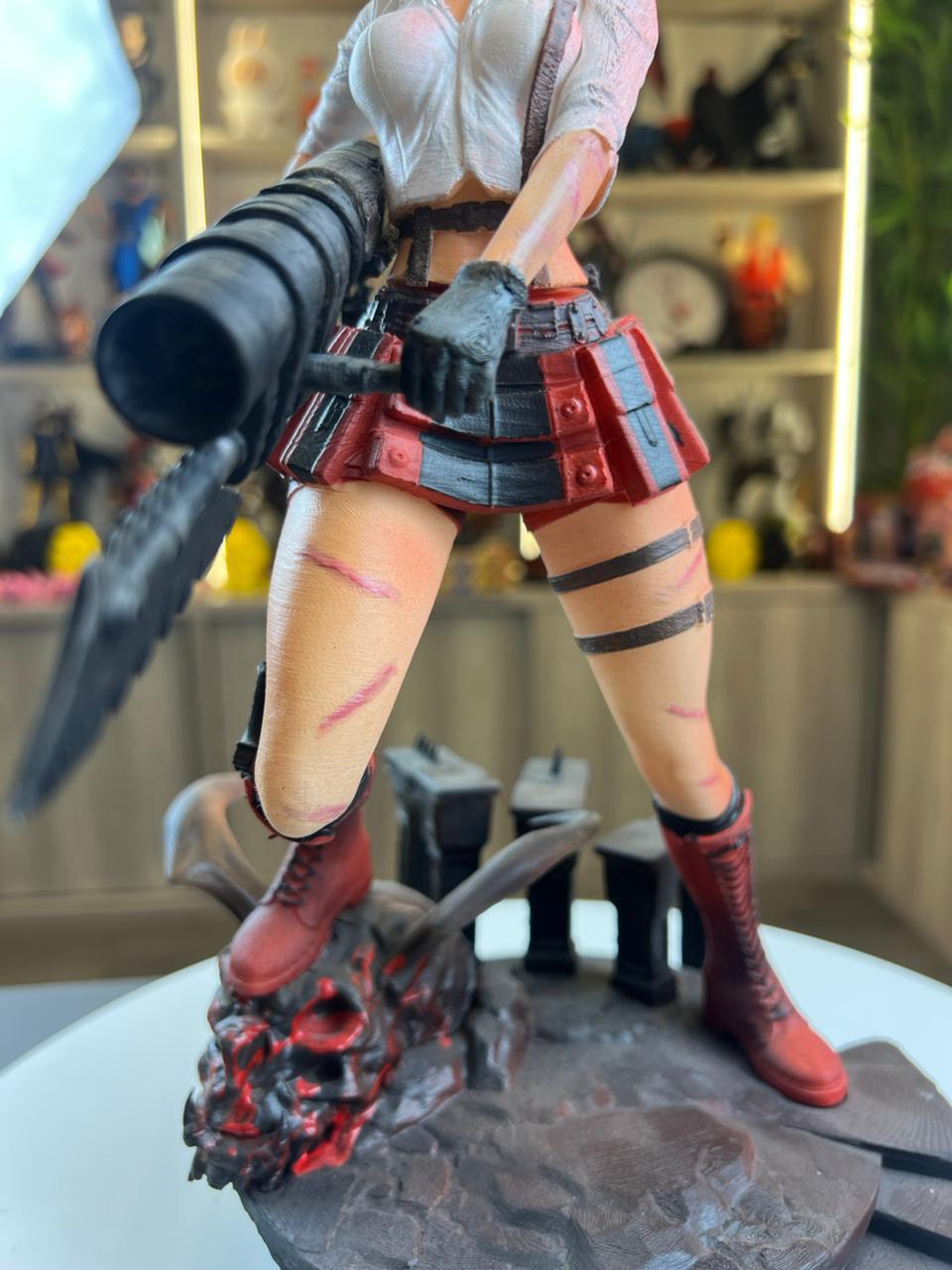 Devil May Cry Lady Kalina Ann Figure - Image 2