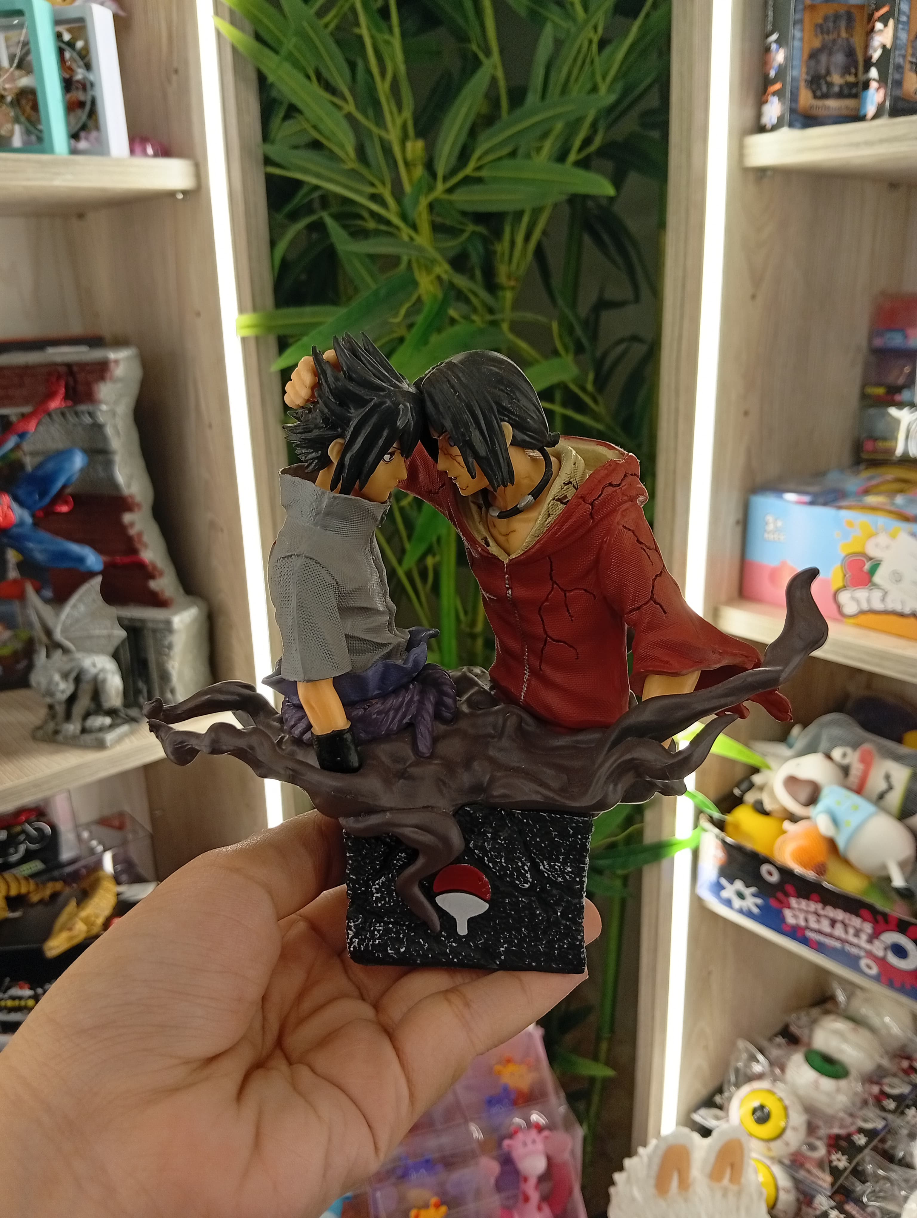 itachi and saski pvc figure