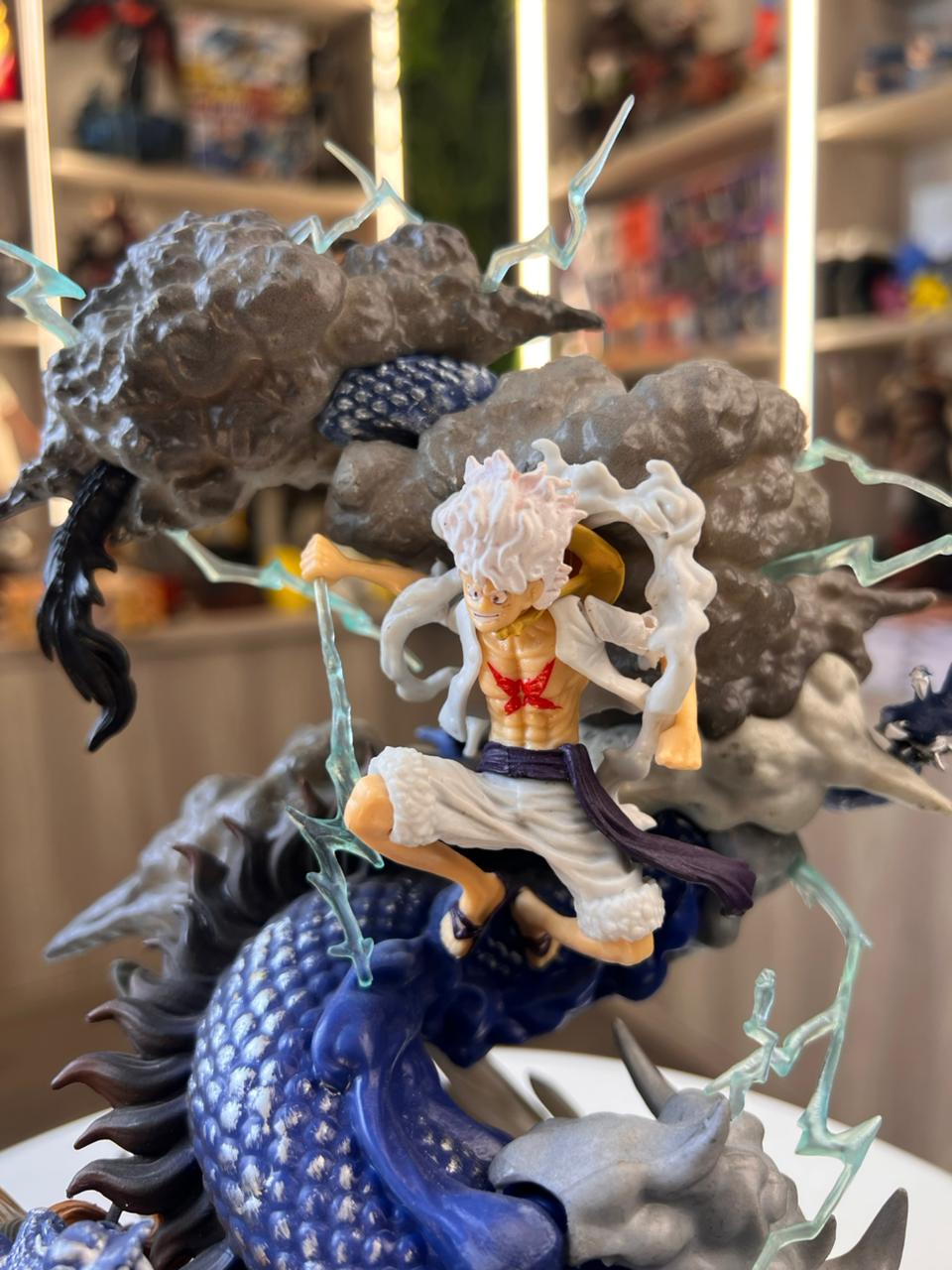 Luffy Gear 5 vs. Kaido: Dragon's Duel -PVC