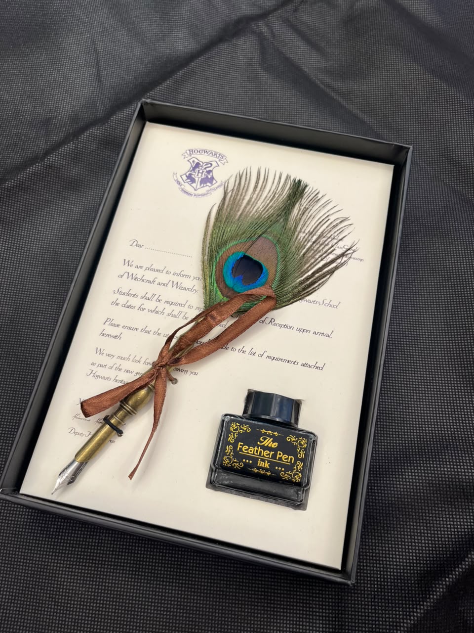 Hogwarts Letter Peacock Quill Set